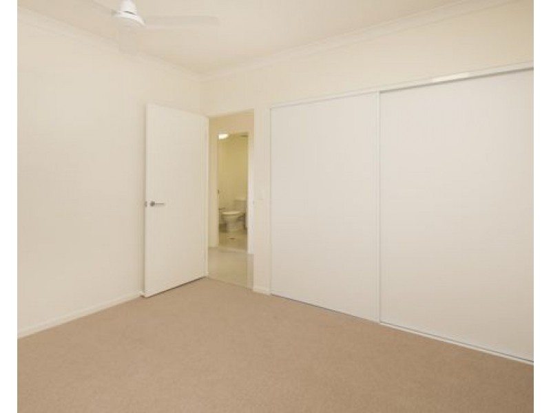 21/171 Scarborough Street, Southport QLD 4215