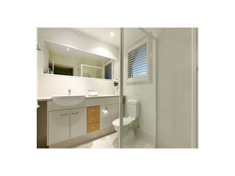 45 Oxlade Drive, New Farm QLD 4005