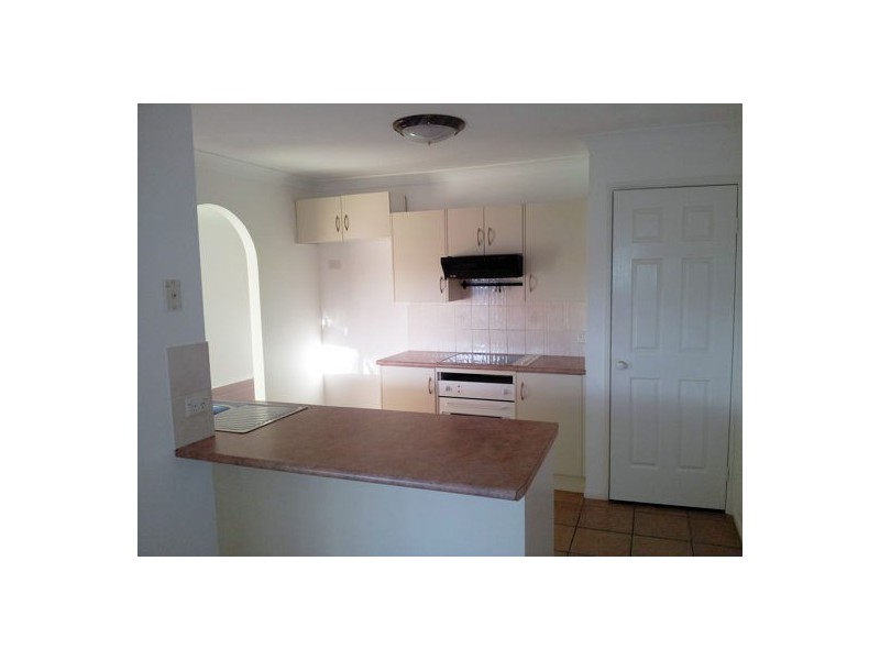 11 Scarlet Oak Place, Calamvale QLD 4116