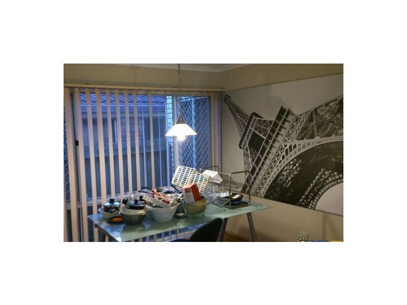 27 Allarton St, Coopers Plains QLD 4108