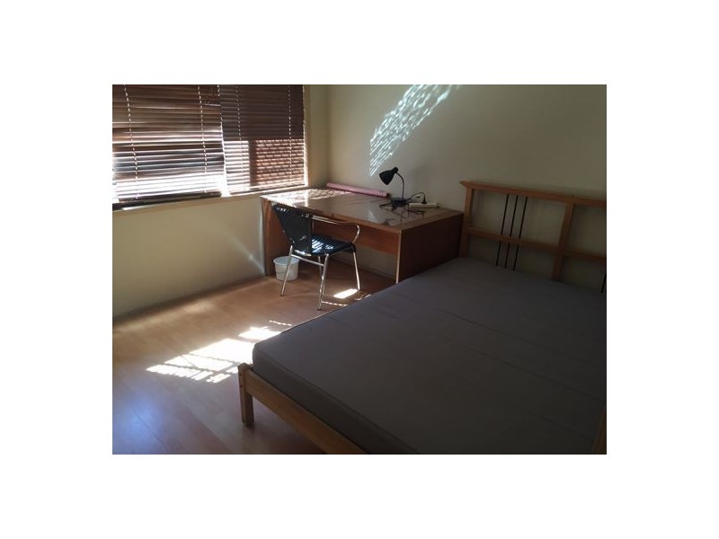 27 Allarton St, Coopers Plains QLD 4108