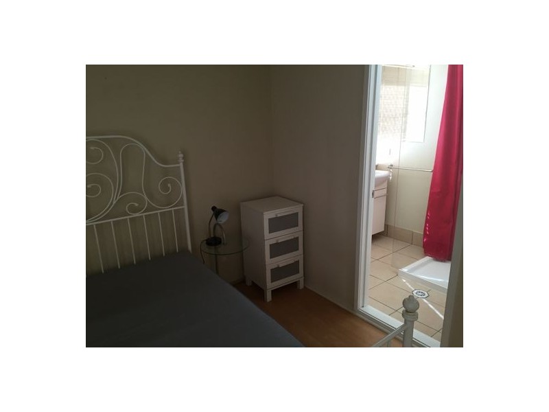 27 Allarton St, Coopers Plains QLD 4108