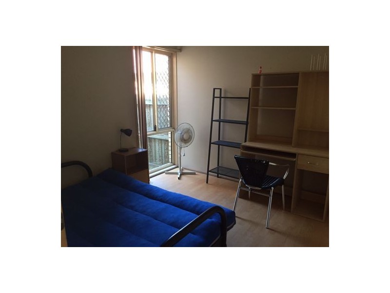 27 Allarton St, Coopers Plains QLD 4108