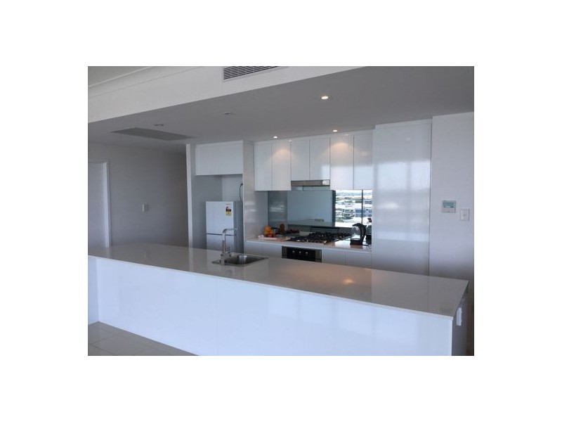 605 15 Compass Drive, Biggera Waters QLD 4216