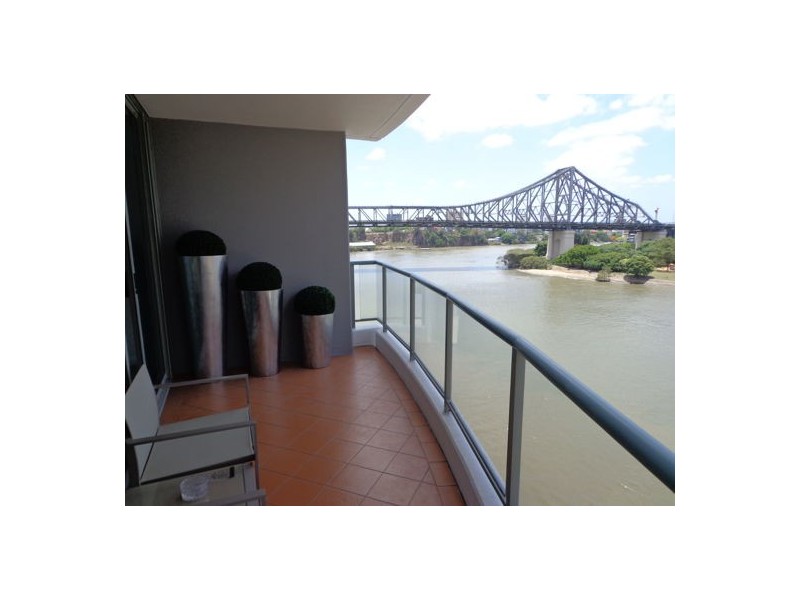 49 35 Howard Street, Brisbane City QLD 4000