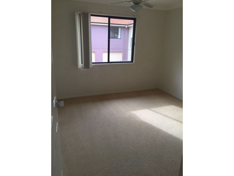 Unit2 1158 Cavendish Road, Mount Gravatt East QLD 4122