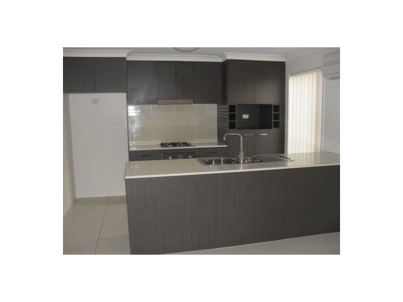 U 1 Belongil Street, Pacific Pines QLD 4211