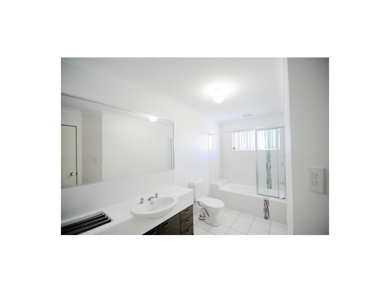 32/15 James Edward St., Richlands QLD 4077