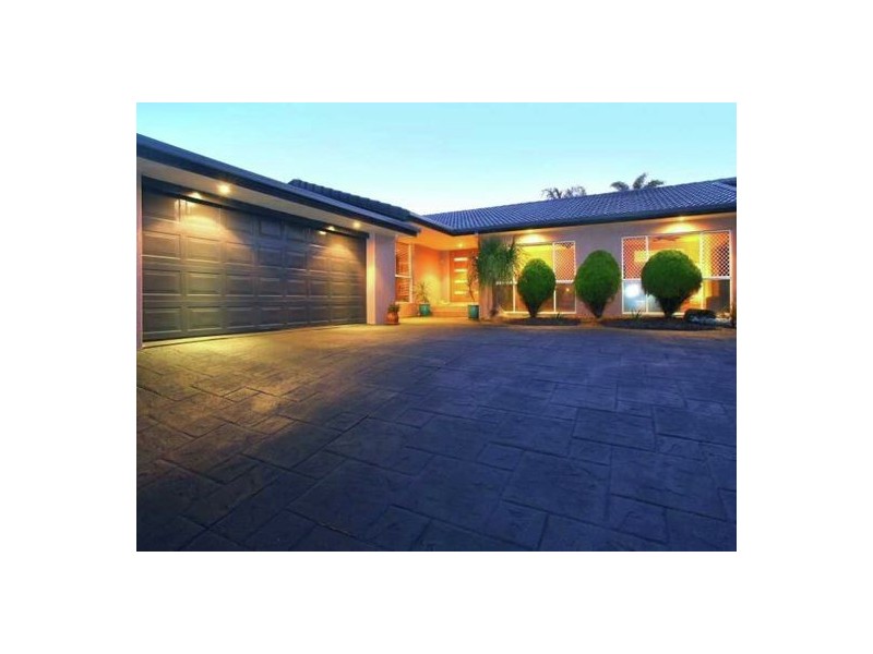 24 Tullamarine Drive, Robina QLD 4226