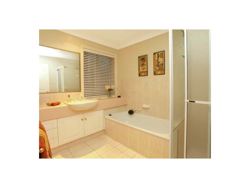 24 Tullamarine Drive, Robina QLD 4226