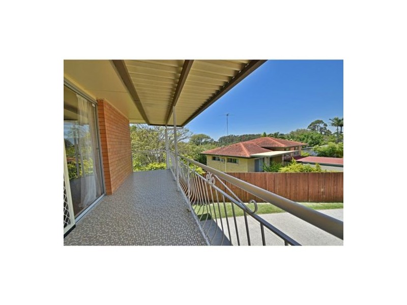 17 Hilary street, Wishart QLD 4122