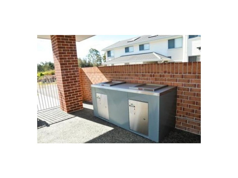 51/45 Blaxland Cresecent, Redbank Plains QLD 4301