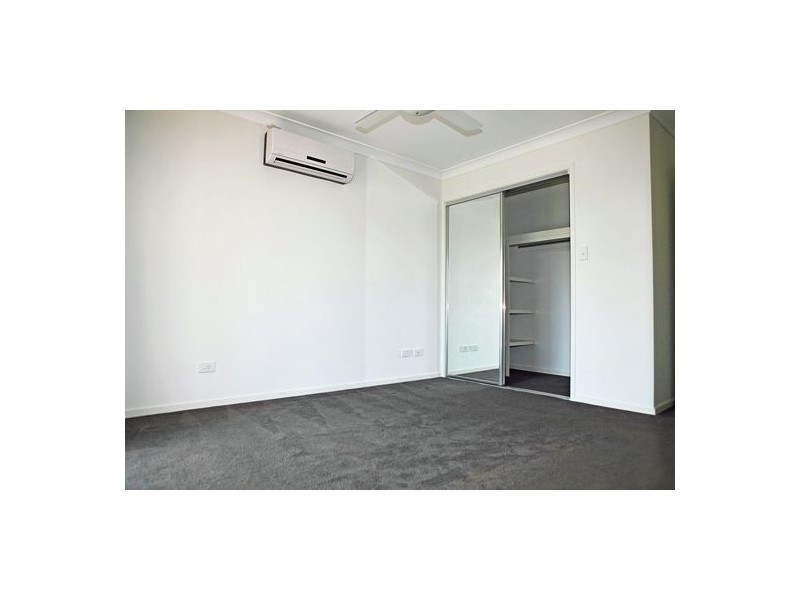 2311 Logan Rd, Eight Mile Plains QLD 4113