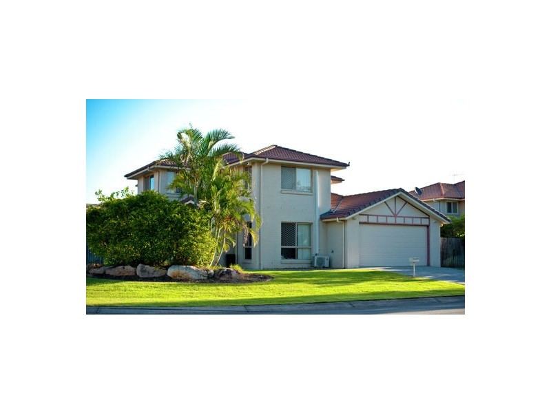18 Karajini Crescent, Parkinson QLD 4115