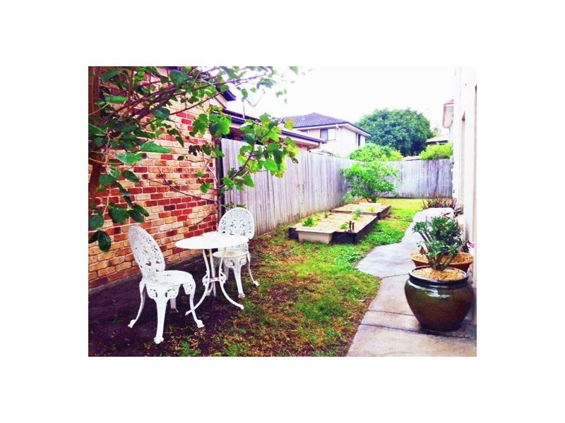 18 Karajini Crescent, Parkinson QLD 4115