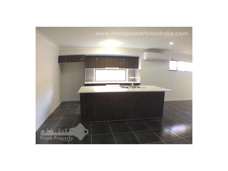 8 Troy Knight Drive, Pimpama QLD 4209