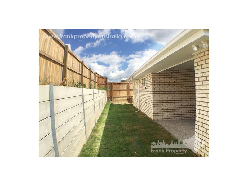 12 Troy Knight Drive, Pimpama QLD 4209