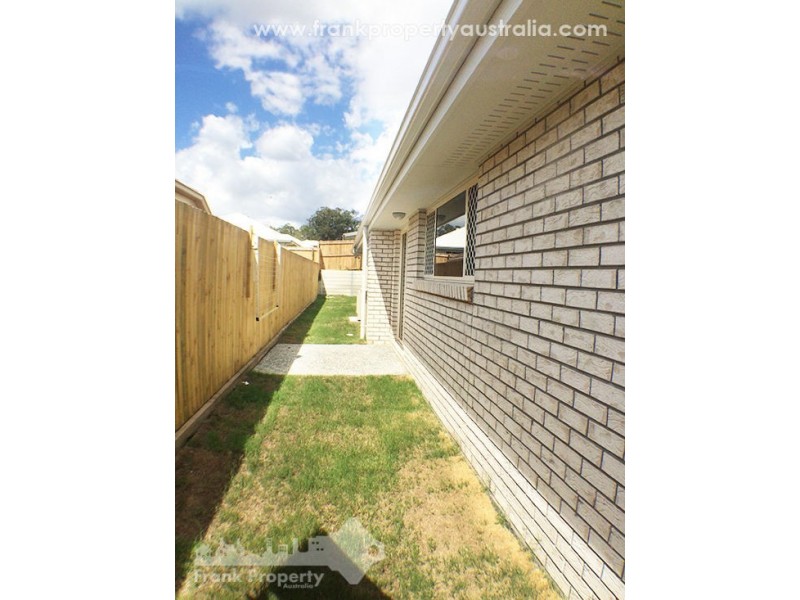 12 Troy Knight Drive, Pimpama QLD 4209