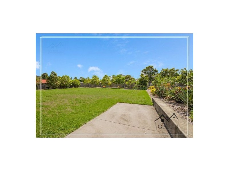 8 1 Belongil Street, Pacific Pines QLD 4211