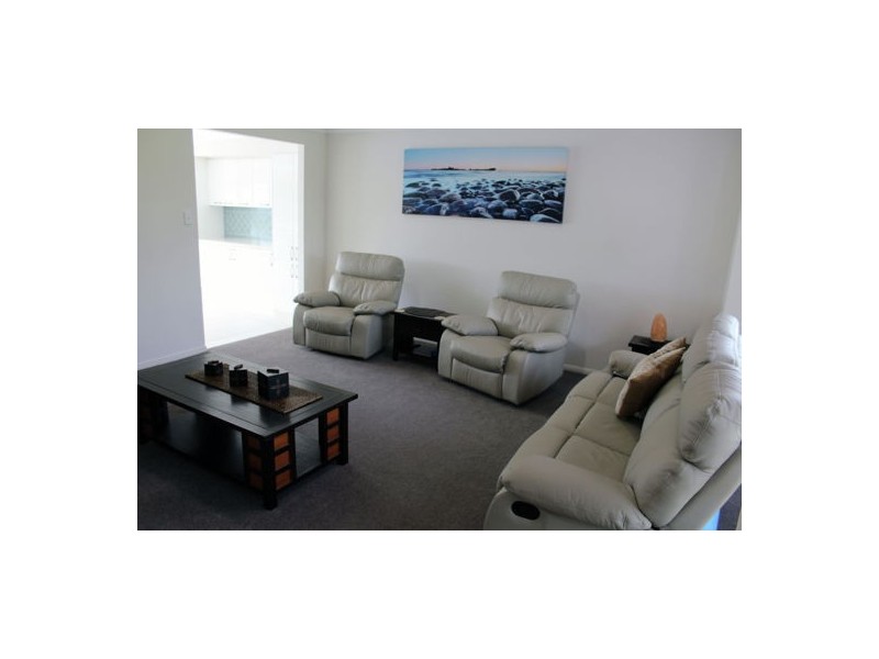 Broadbeach Waters QLD 4218