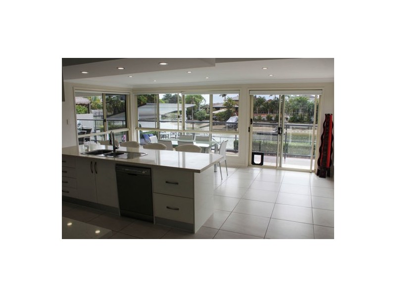 Broadbeach Waters QLD 4218