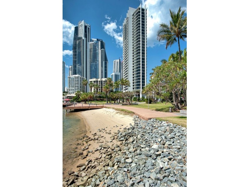 4 wahroonga place, Surfers Paradise QLD 4217
