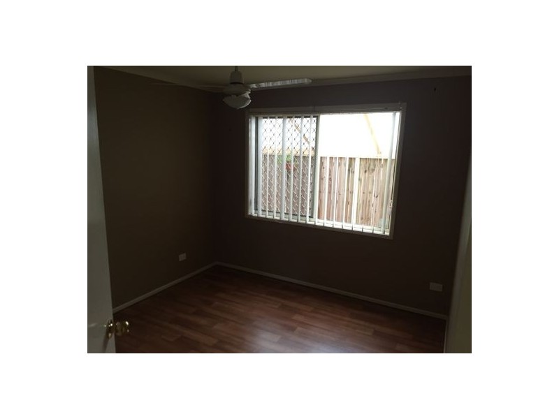 8 Lochano Close, Parkinson QLD 4115