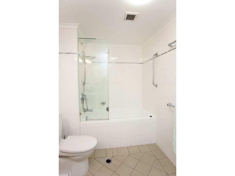 B 35 Howard St, Brisbane City QLD 4000