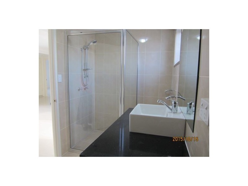 16 Gralunga St, Mansfield QLD 4122