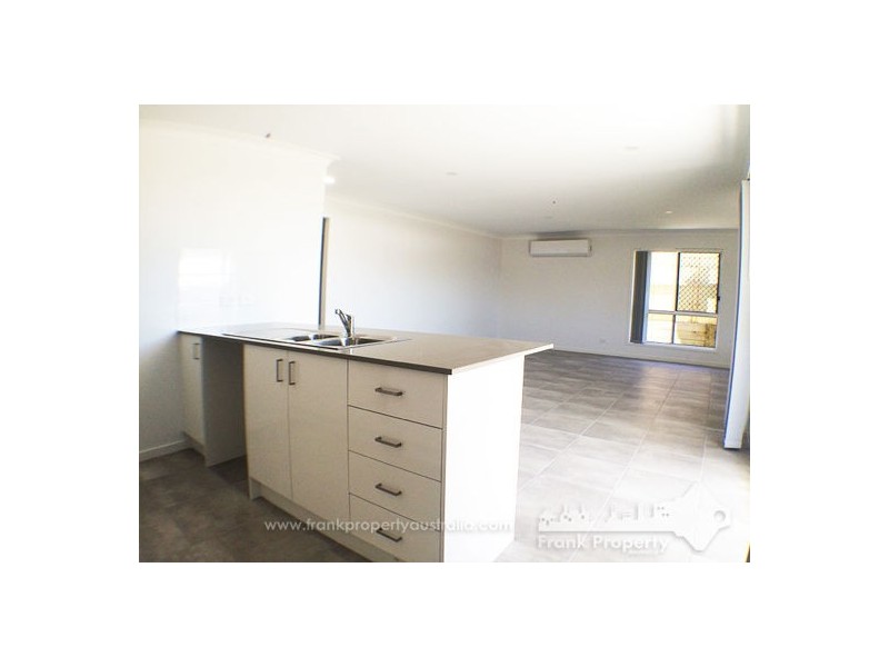 35 Percy Earl Crescent, Pimpama QLD 4209