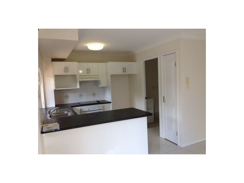 J 245 Hellawell Road, Sunnybank Hills QLD 4109