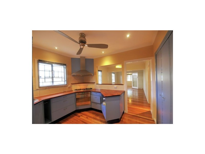 21 Keeling St., Coopers Plains QLD 4108