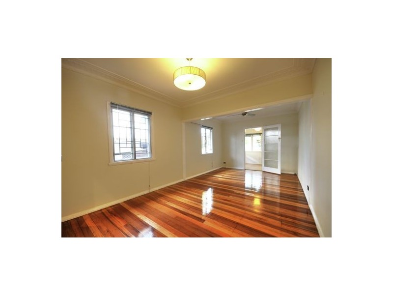 21 Keeling St., Coopers Plains QLD 4108