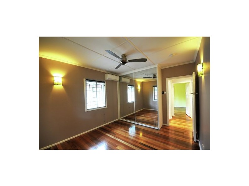 21 Keeling St., Coopers Plains QLD 4108