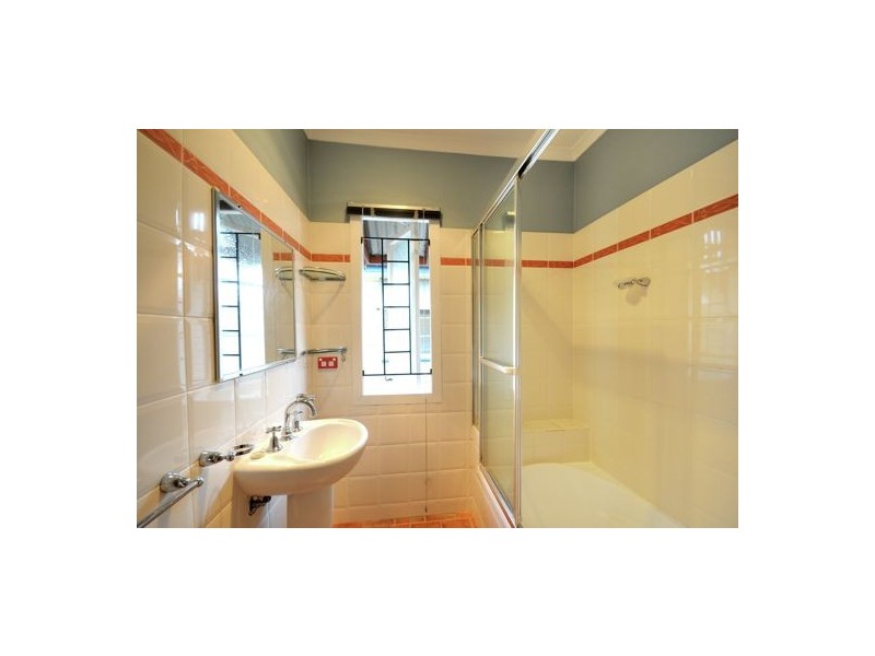 21 Keeling St., Coopers Plains QLD 4108