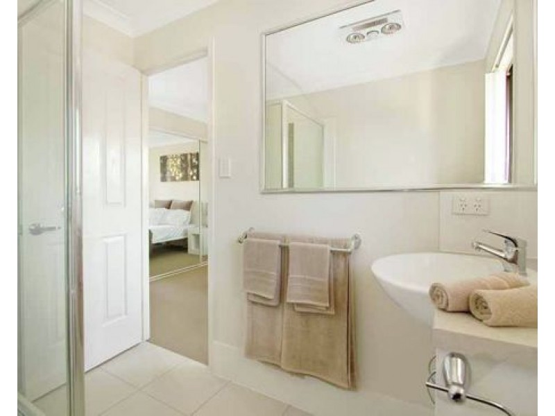 unit 24 56 Sophie place, Doolandella QLD 4077