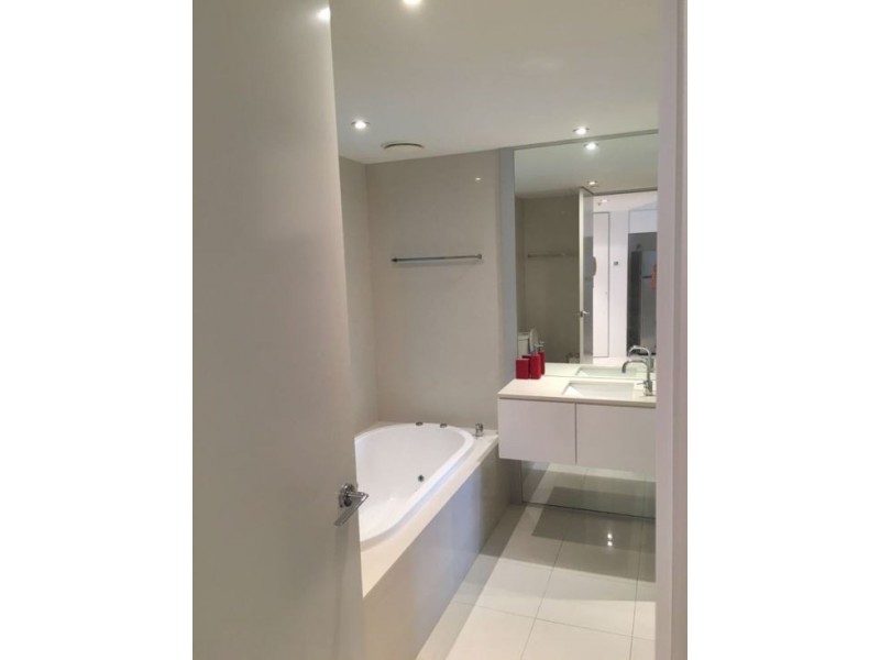 Unit 407 9 Hamilton Ave, Surfers Paradise QLD 4217