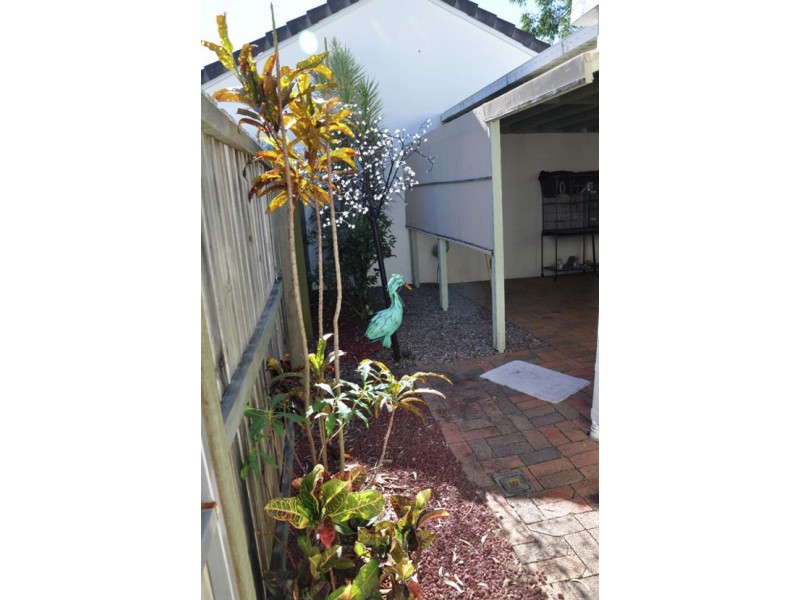 4/14 Kensington Pl, Birkdale QLD 4159