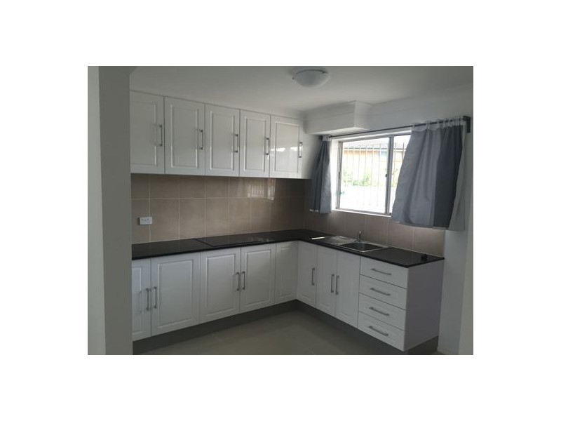 16 Gralunga St, Mansfield QLD 4122