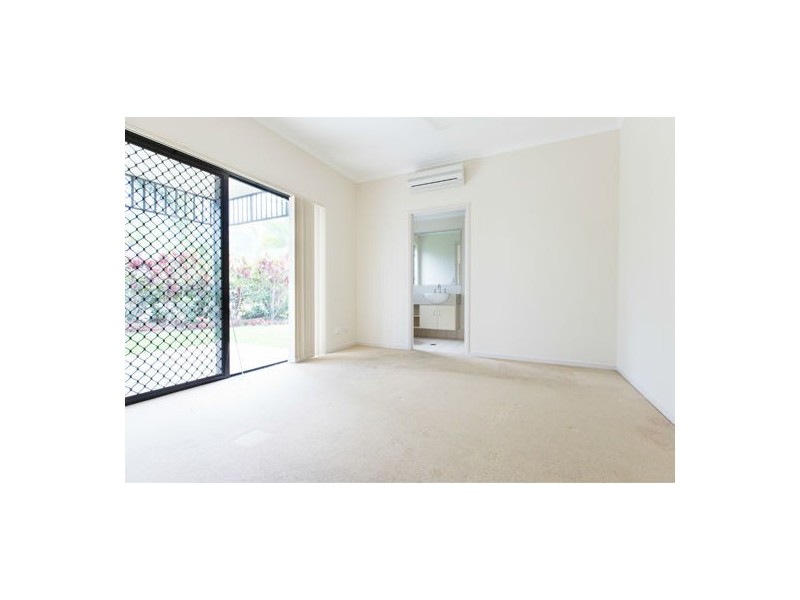 2-16 Fairweather Road, Redlynch QLD 4870
