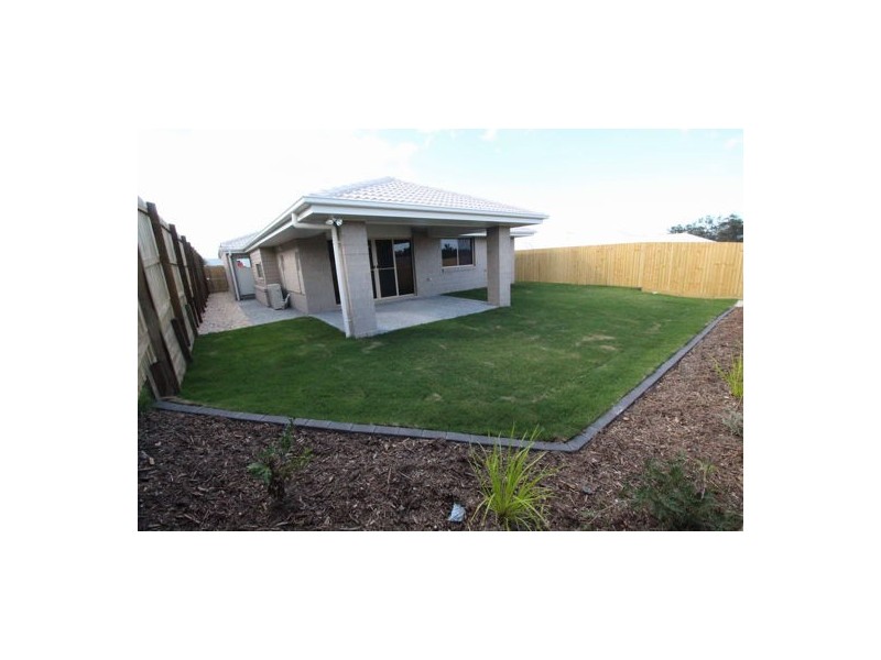17O Dixon drive, Pimpama QLD 4209