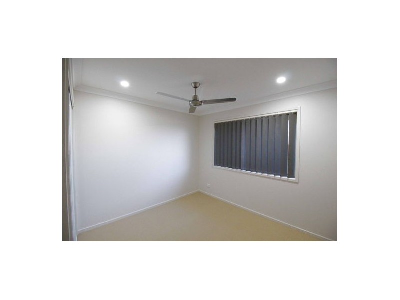 17O Dixon drive, Pimpama QLD 4209