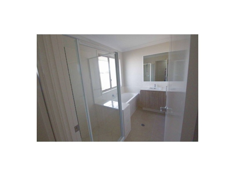 17O Dixon drive, Pimpama QLD 4209
