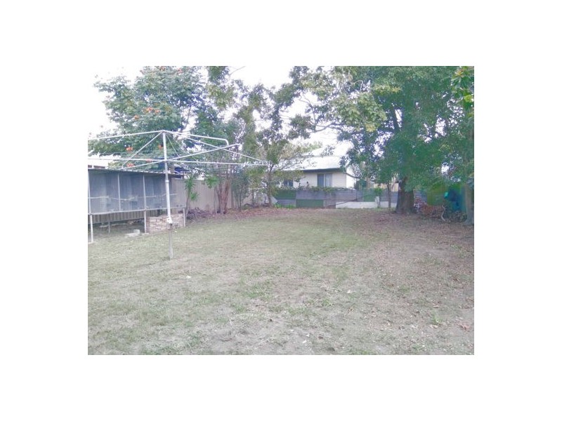 77 Earl Street, Greenslopes QLD 4120