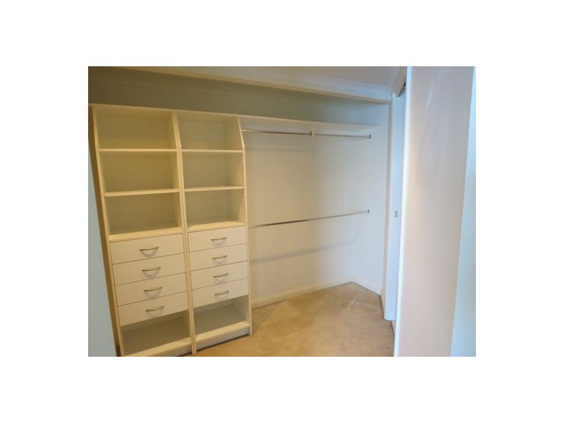 8 35 Howard street, Brisbane City QLD 4000