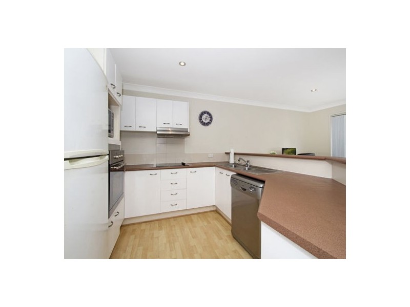3 15 Simpsons Road, Elanora QLD 4221