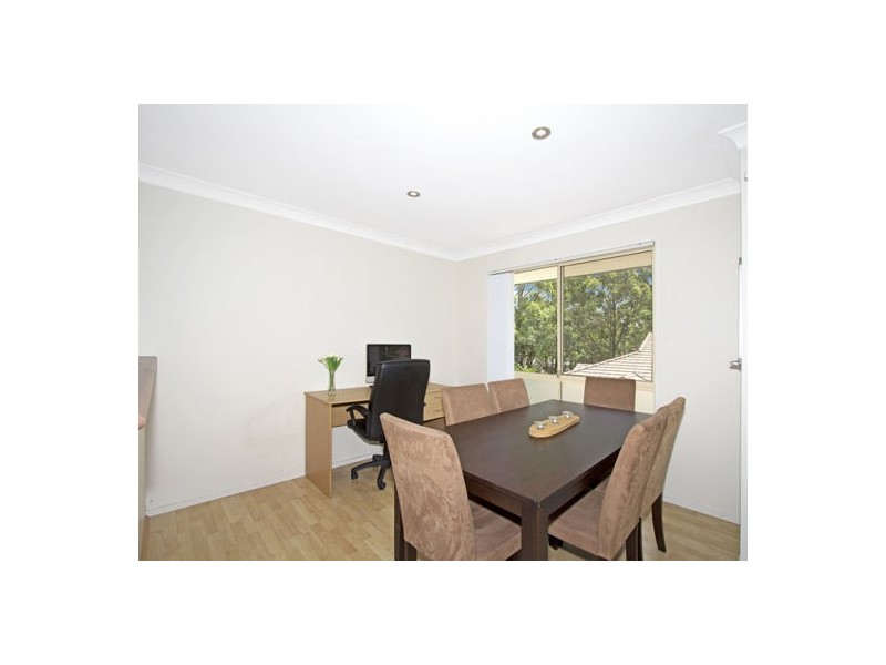 3 15 Simpsons Road, Elanora QLD 4221