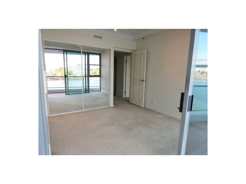 2B 35 Howard Street, Brisbane City QLD 4000