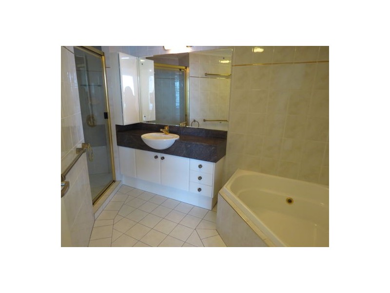 2B 35 Howard Street, Brisbane City QLD 4000