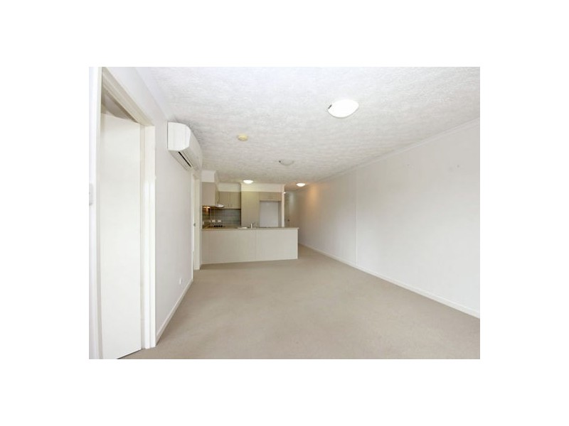 137/26 Edward Street, Caboolture QLD 4510